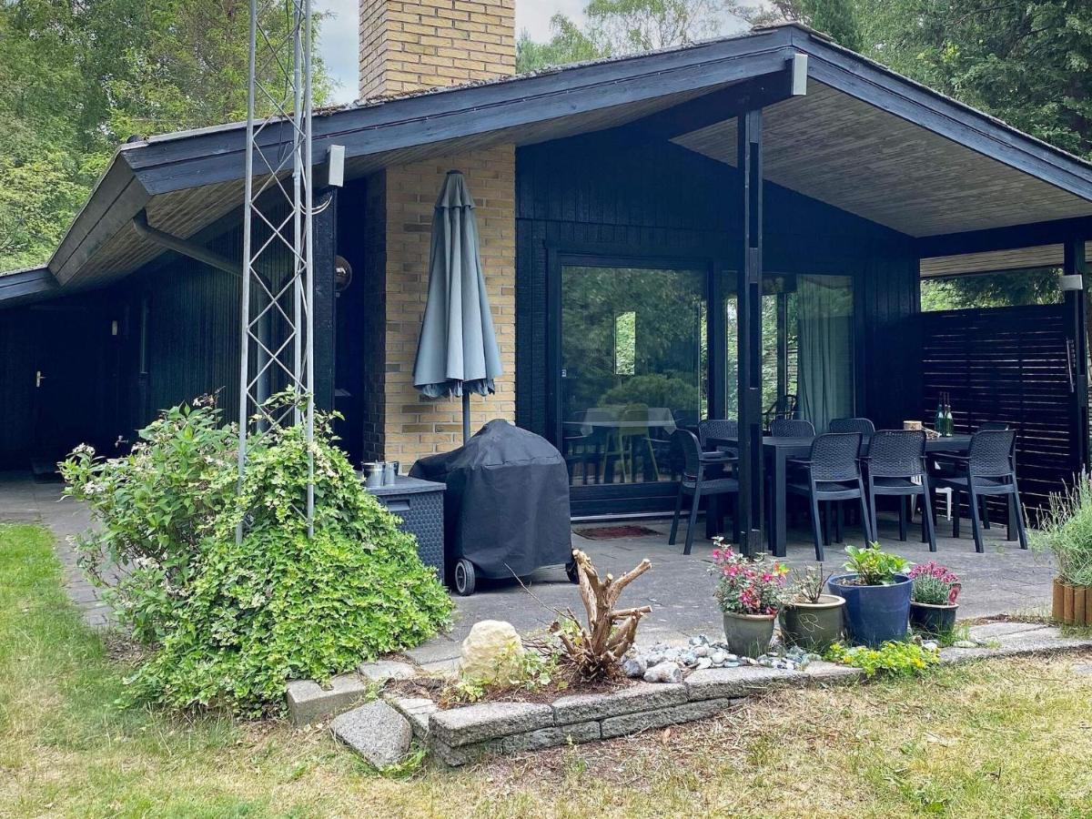 6 Person Holiday Home In V Ggerl Se Bøtø By Eksteriør billede